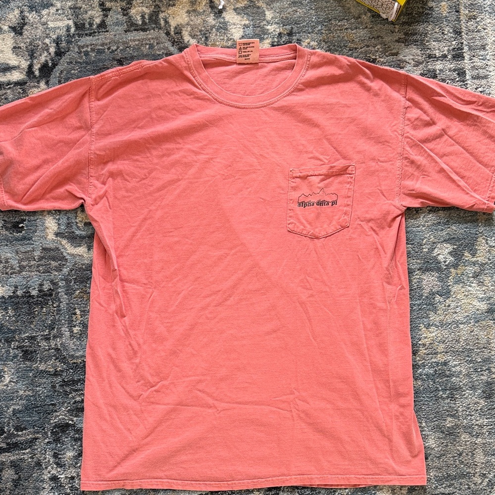 Women's Salmon Short Sleeve Tee